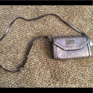 Guess crossbody purse!